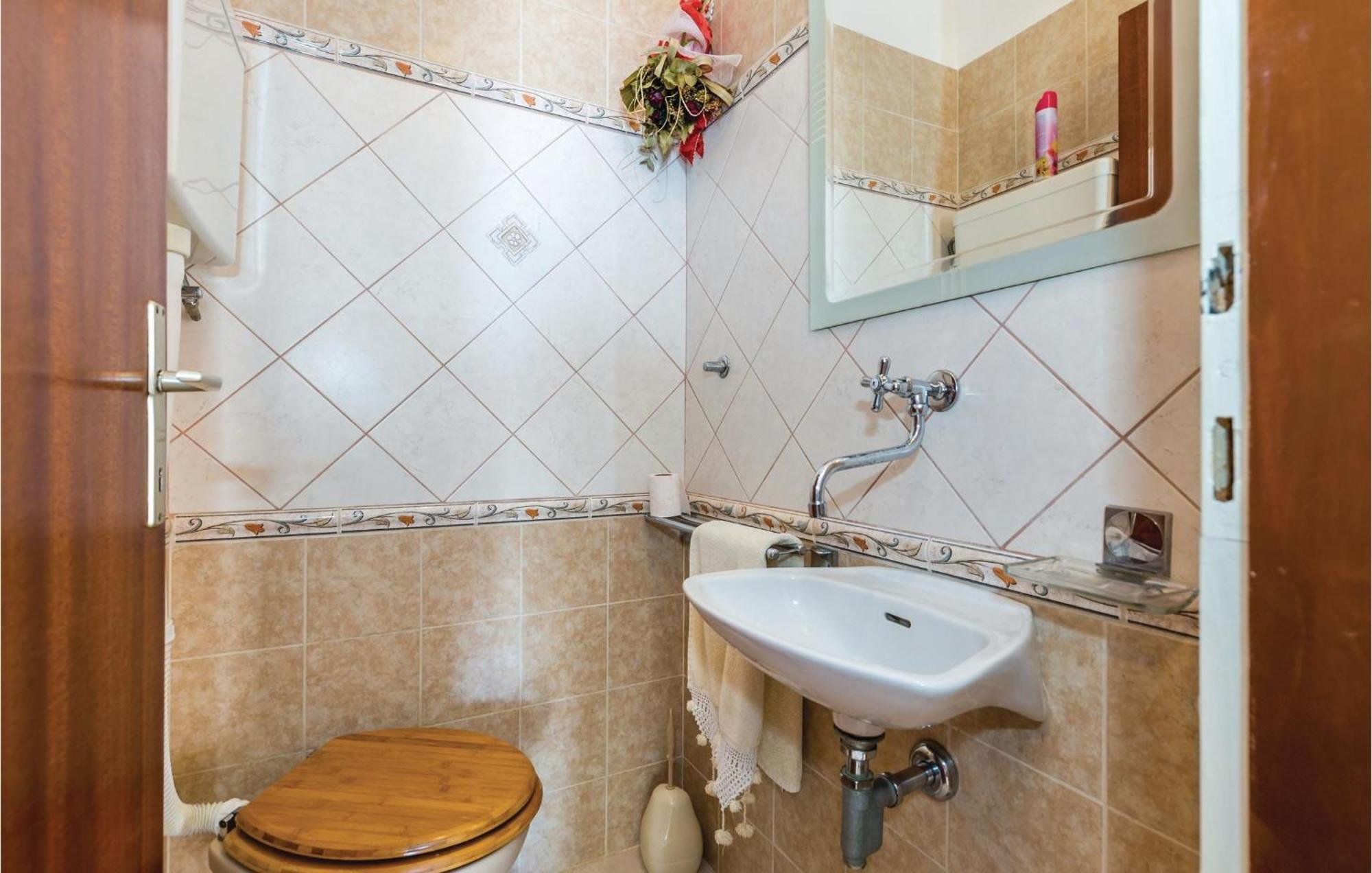 Nice Apartment In Senj With Ethernet Internet Екстериор снимка
