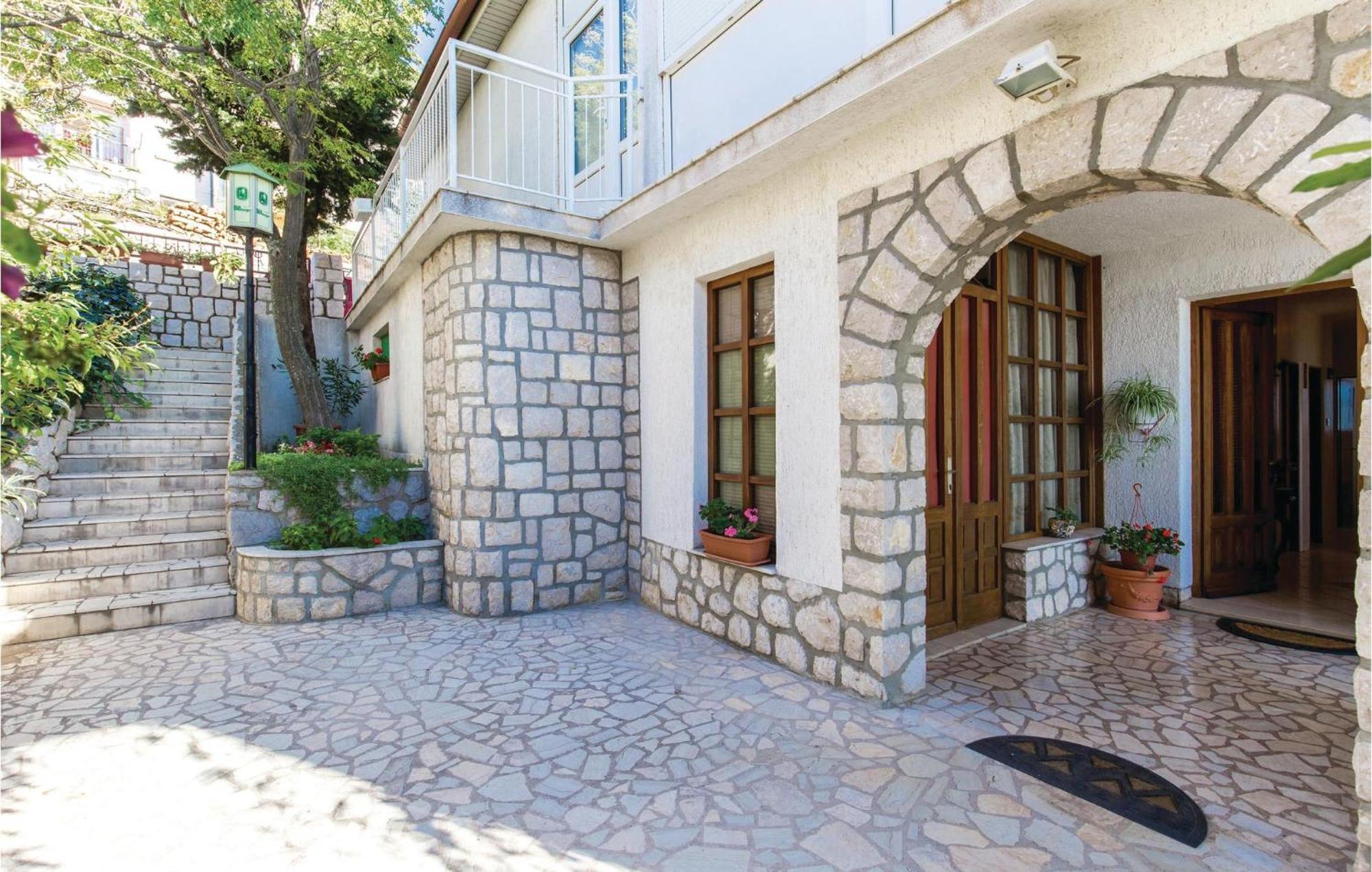 Nice Apartment In Senj With Ethernet Internet Екстериор снимка
