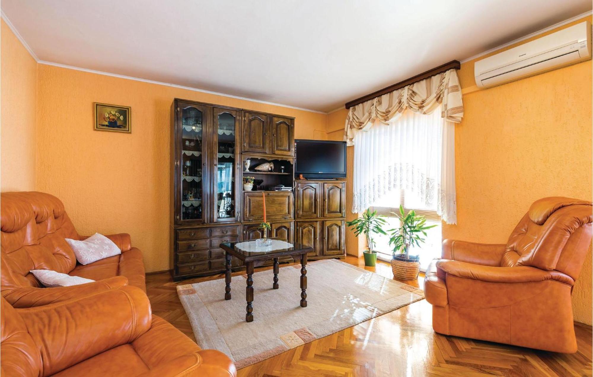 Nice Apartment In Senj With Ethernet Internet Екстериор снимка