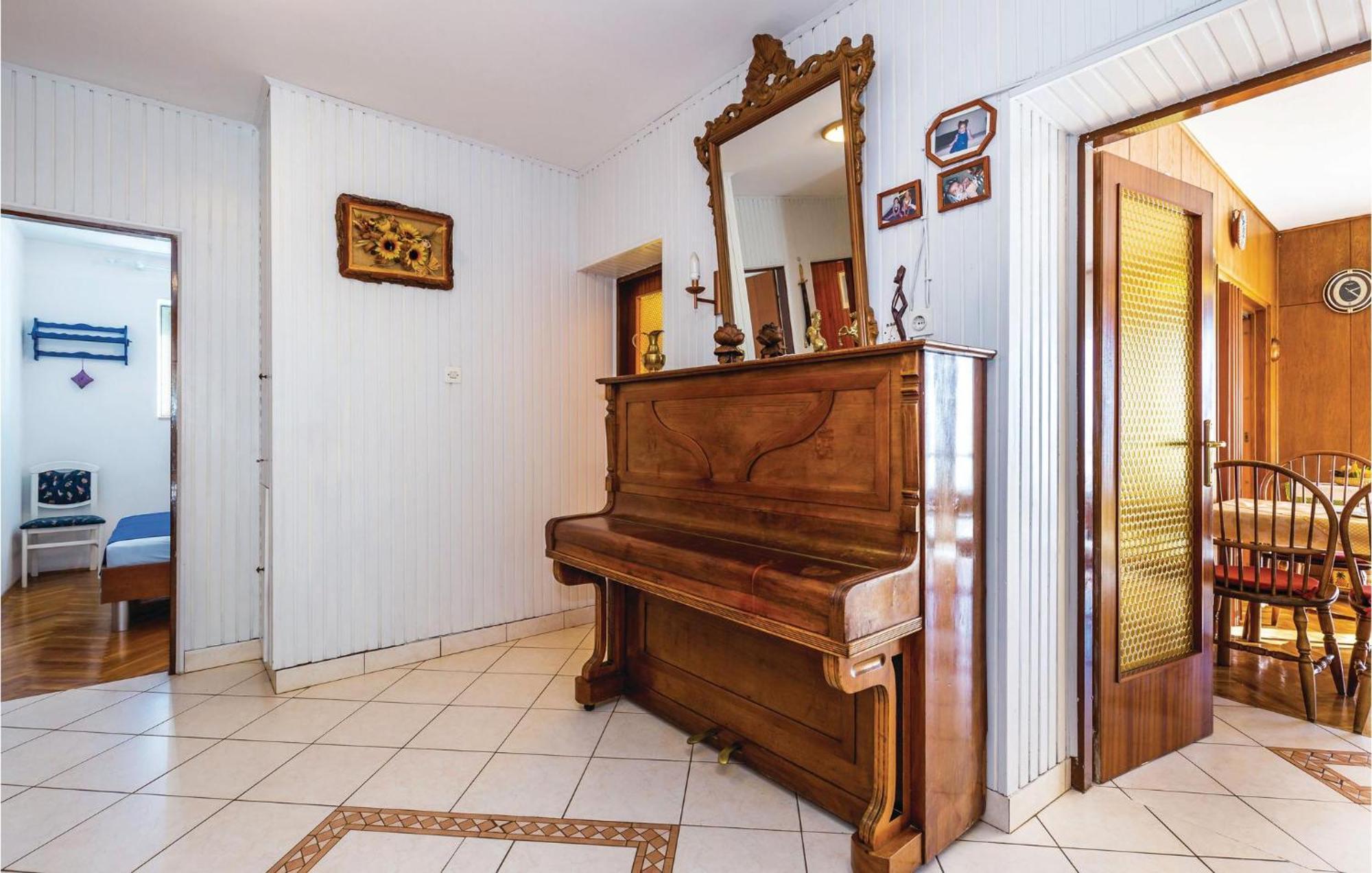 Nice Apartment In Senj With Ethernet Internet Екстериор снимка